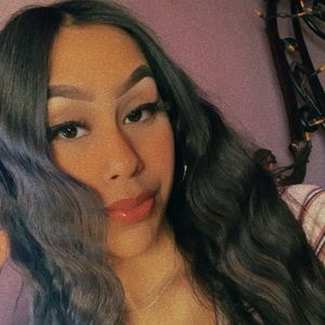 Meet your Posher, Ana